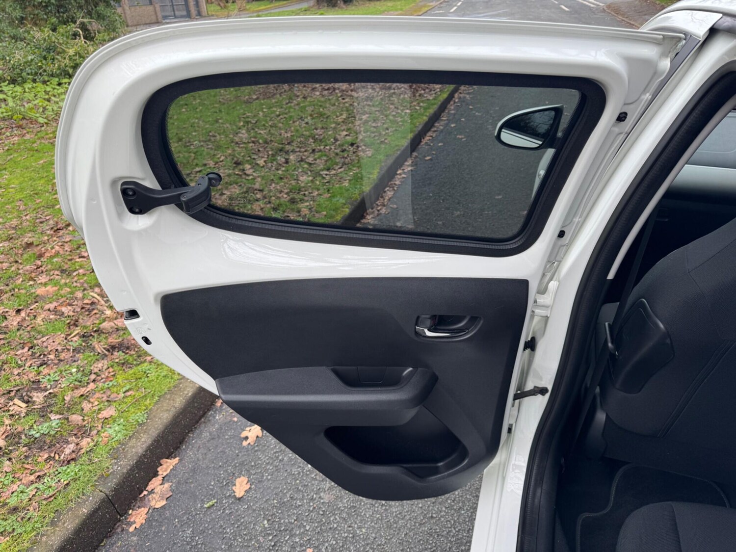 Used Peugeot 108 2015 for sale - 78039396: Photo 28