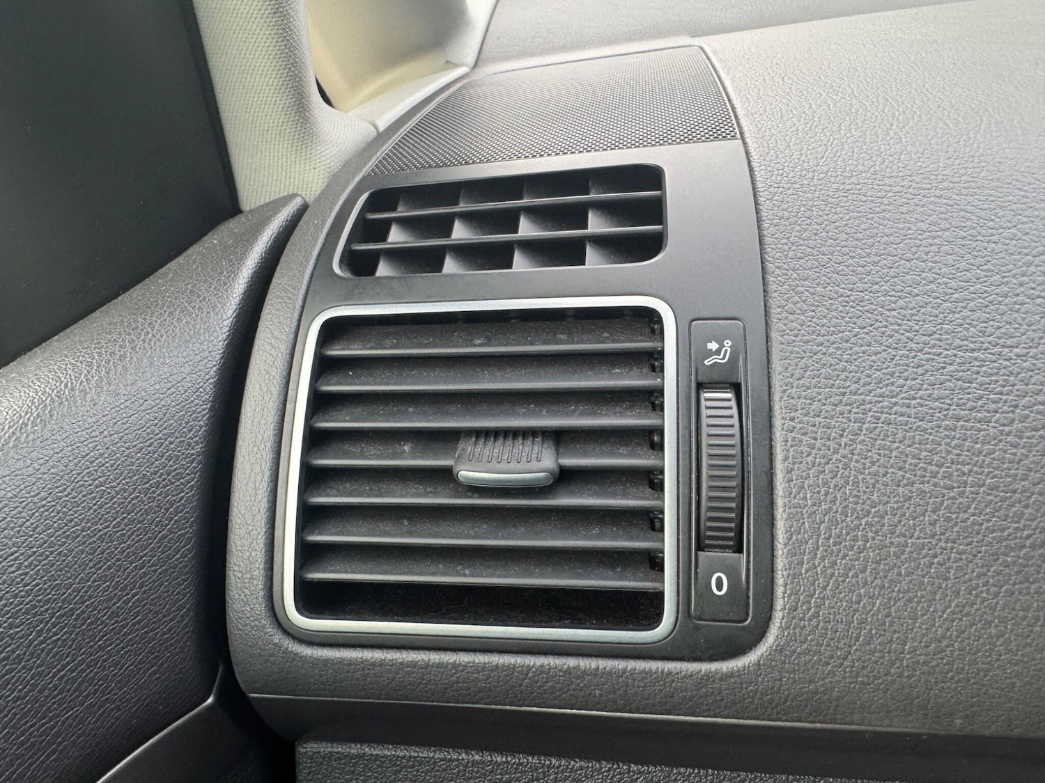 Used Volkswagen Touran 2014 for sale - 78039402: Photo 22