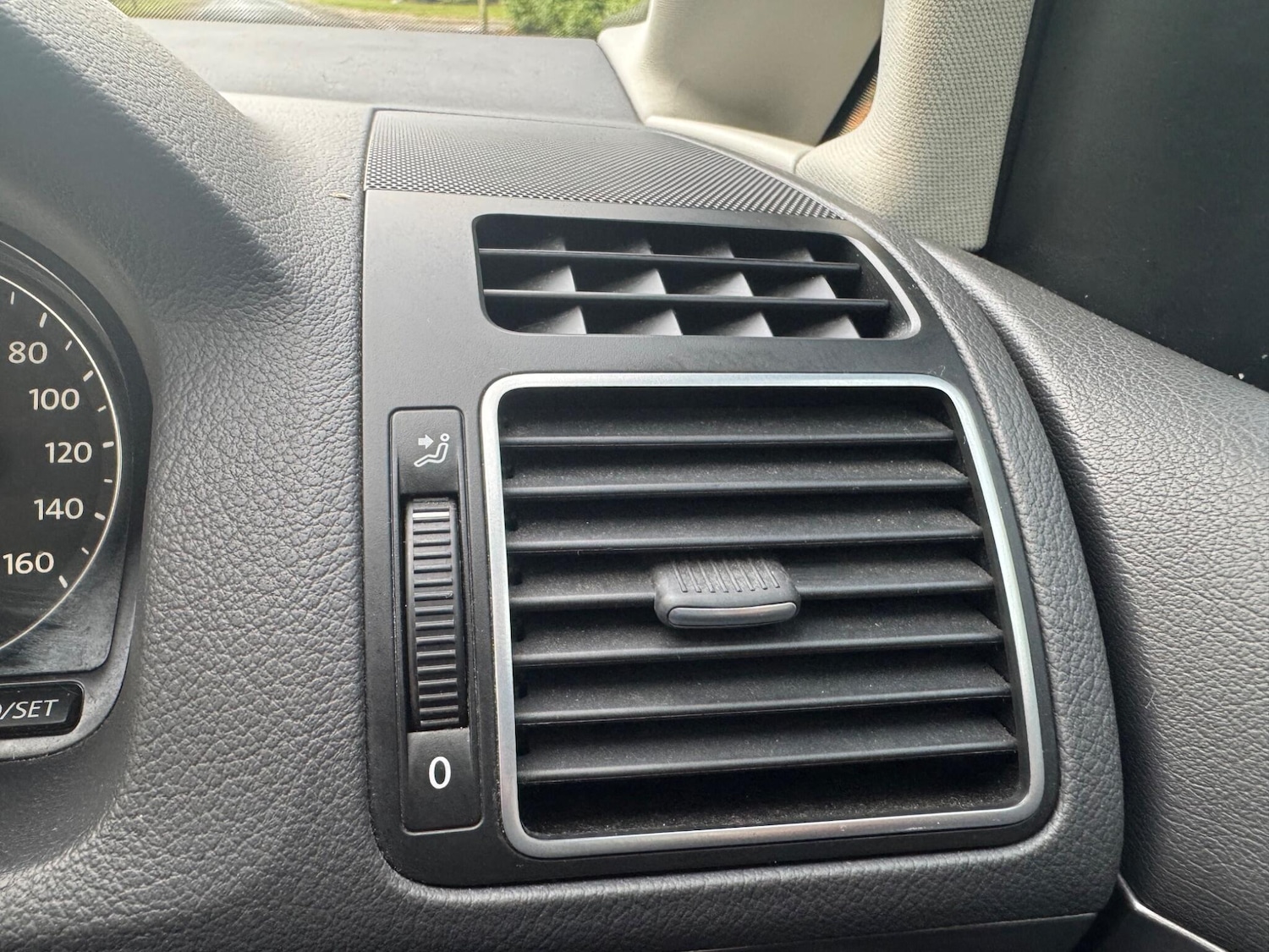 Used Volkswagen Touran 2014 for sale - 78039402: Photo 23