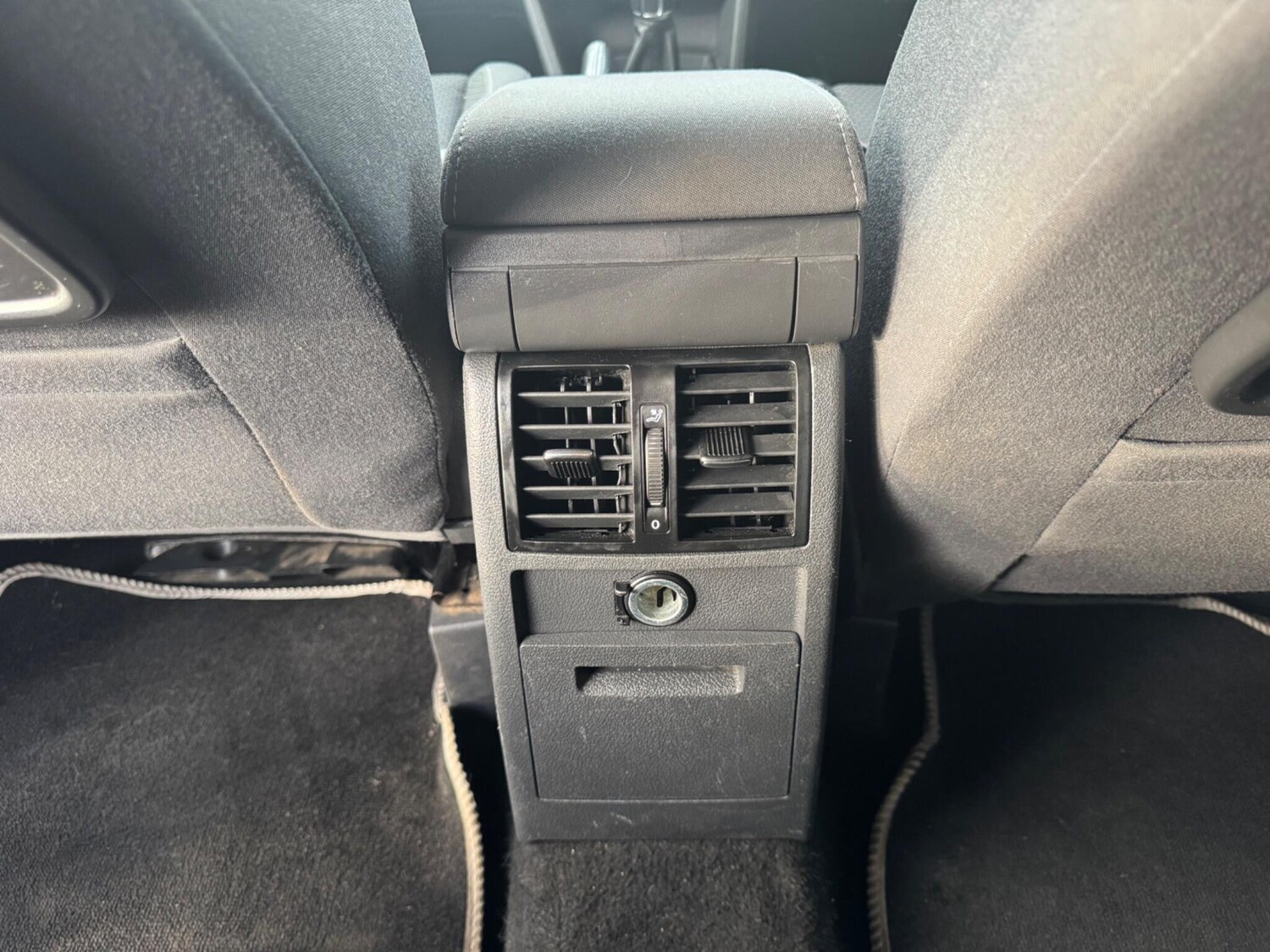 Used Volkswagen Touran 2014 for sale - 78039402: Photo 33