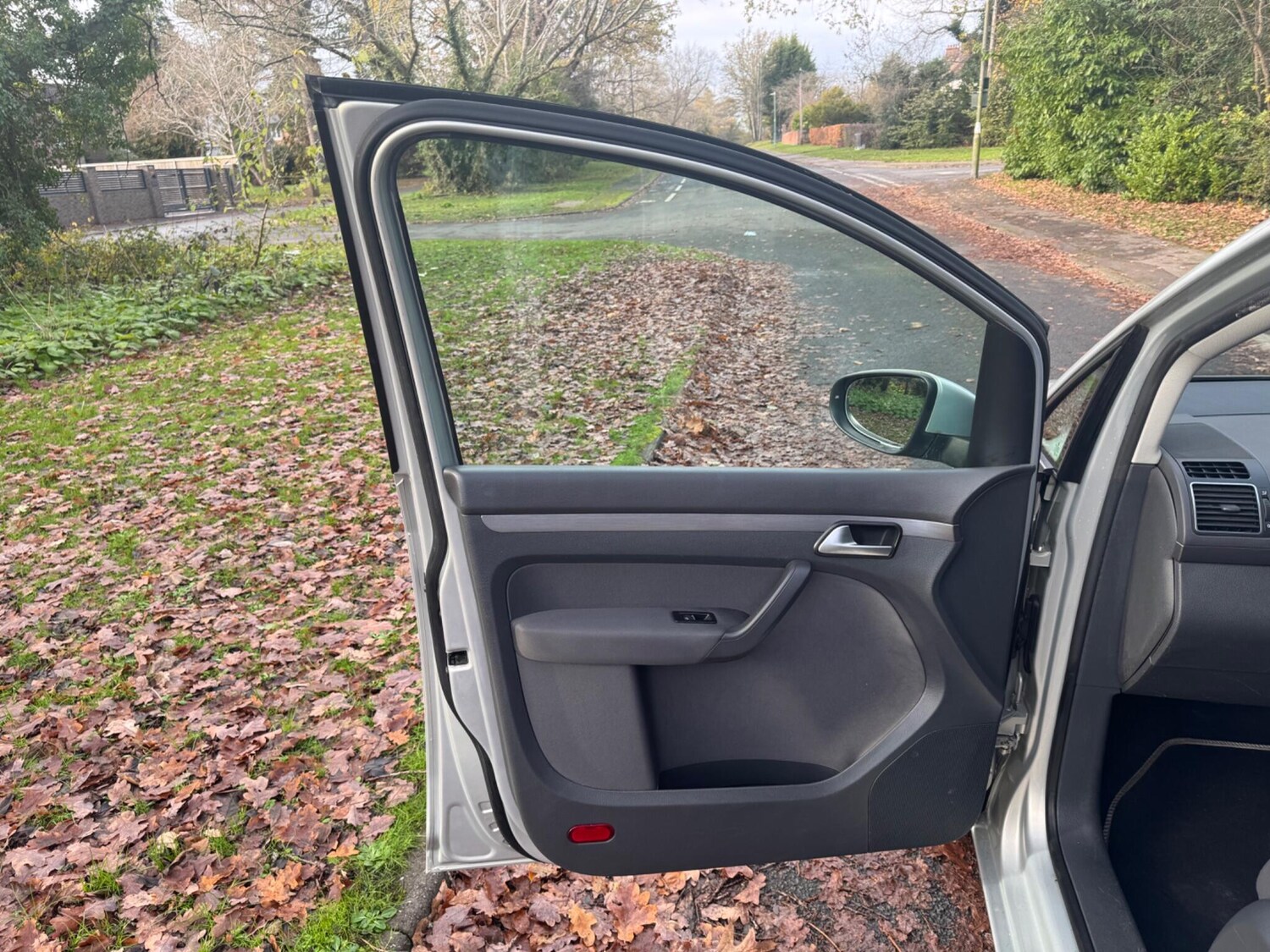 Used Volkswagen Touran 2014 for sale - 78039402: Photo 35