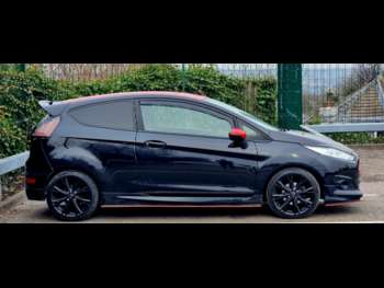 Used Ford Fiesta 2015 for sale - 74684456: Photo