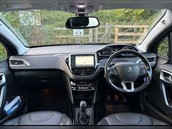 Used Peugeot 2008 2019 for sale - 79754890: Photo