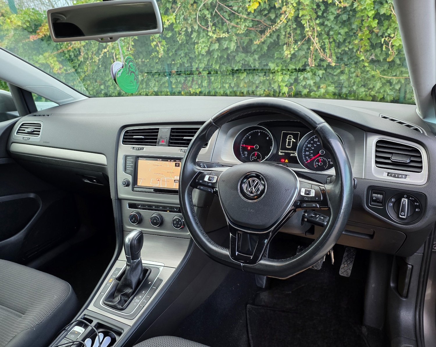 Used Volkswagen Golf 2016 for sale - 77637342: Photo 4