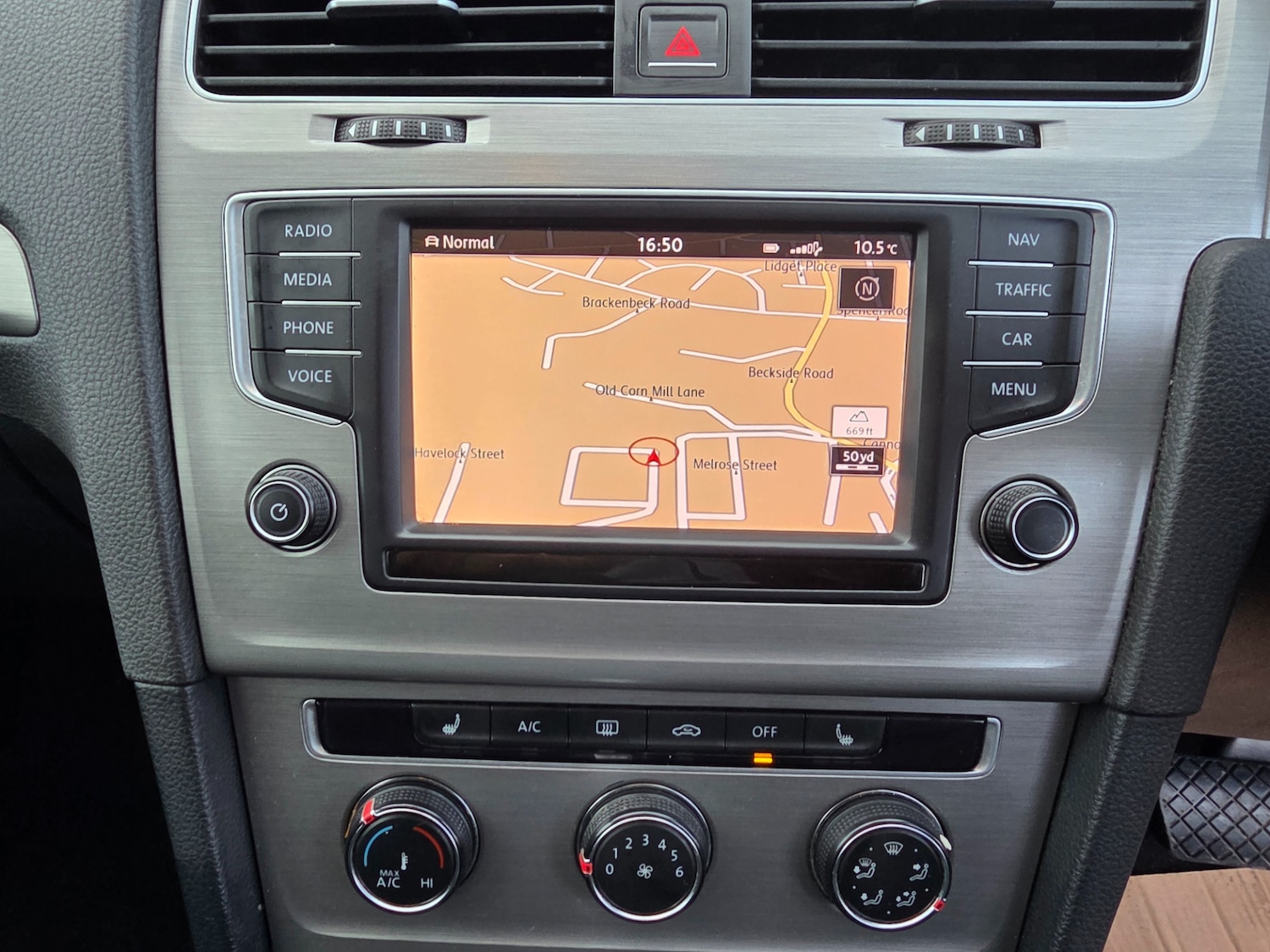 Used Volkswagen Golf 2016 for sale - 77637342: Photo 5