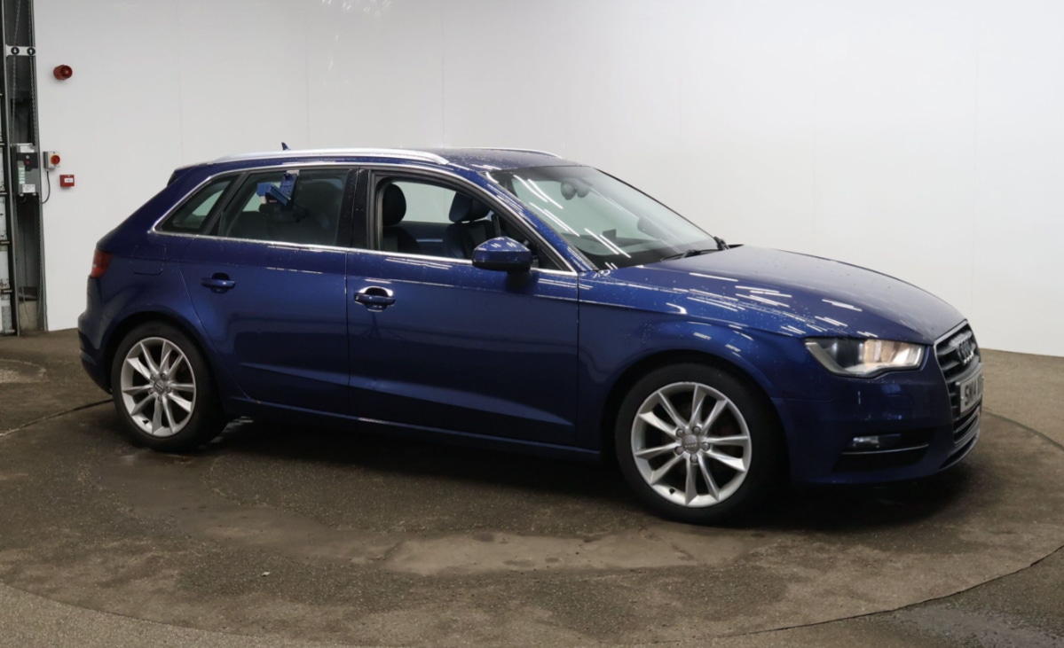 Used Audi A3 2014 for sale - 77547744: Photo 2