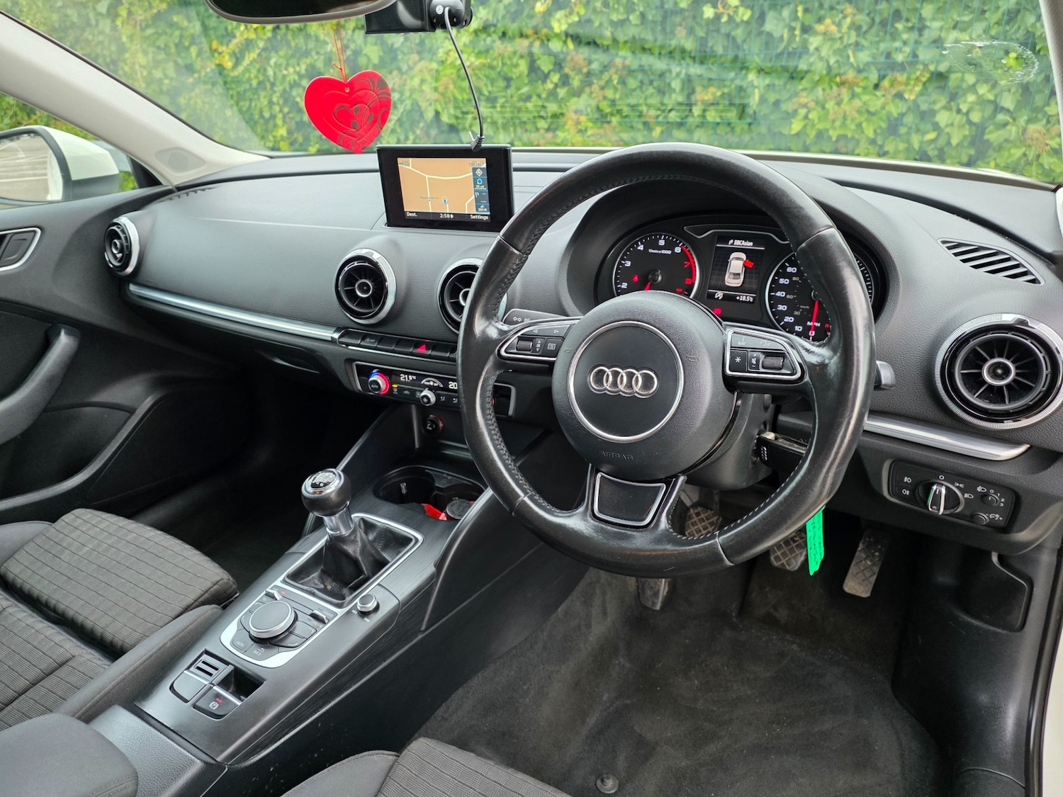 Used Audi A3 2014 for sale - 77548598: Photo 8
