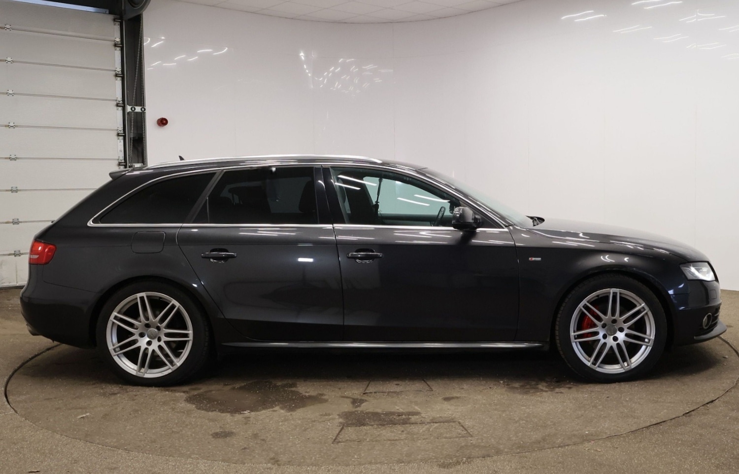 Used Audi A4 Avant 2011 for sale - 78032151: Photo 5