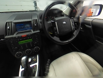 Used Land Rover Freelander 2012 for sale - 76000543: Photo