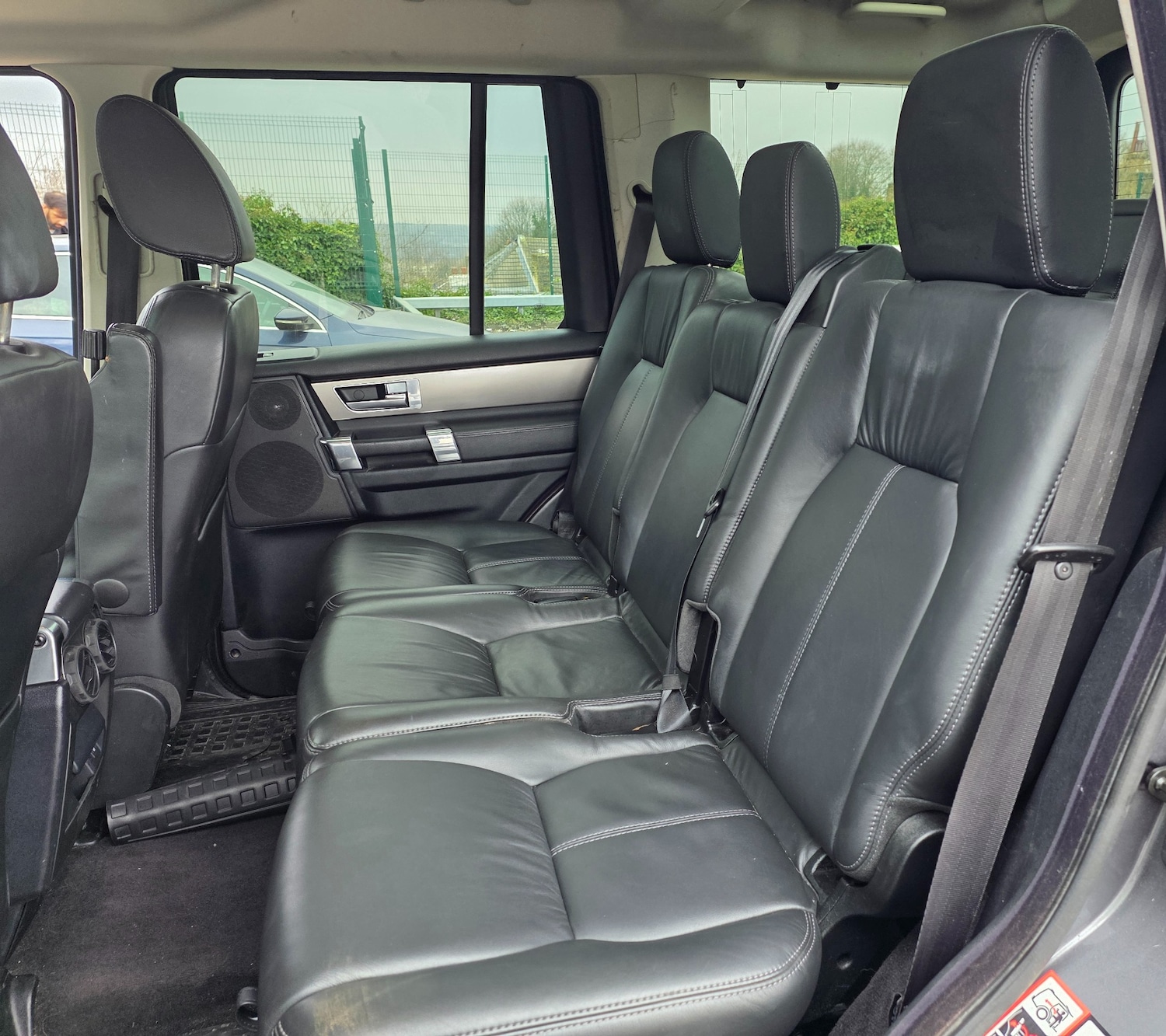 Used Land Rover Discovery 2014 for sale - 77656722: Photo 15