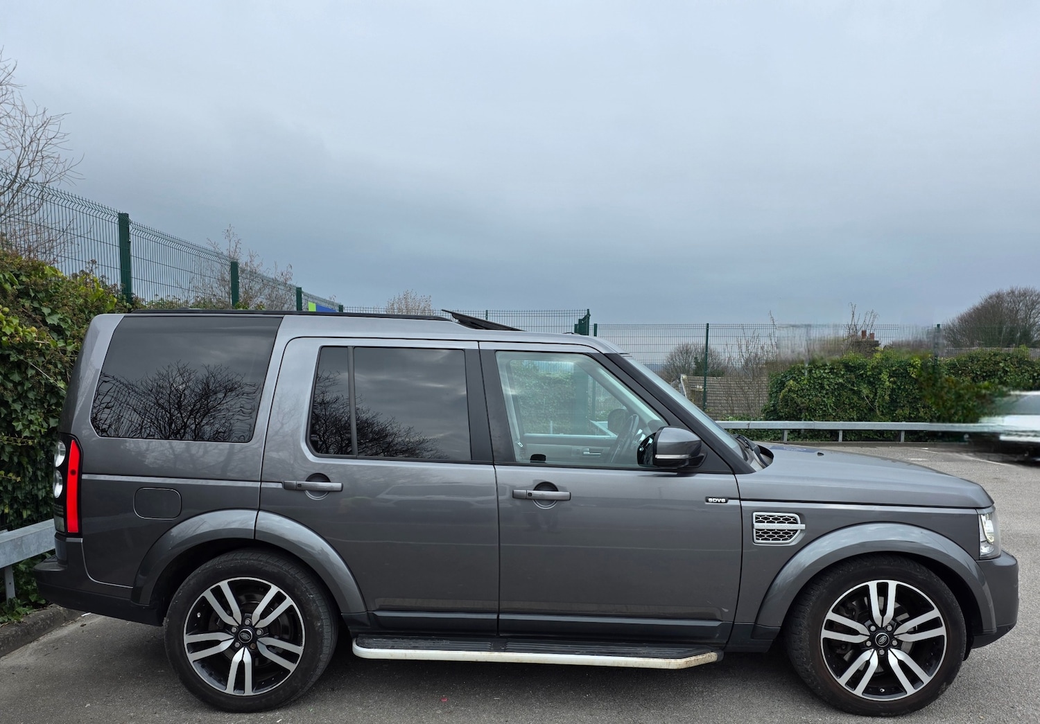 Used Land Rover Discovery 2014 for sale - 77656722: Photo 9