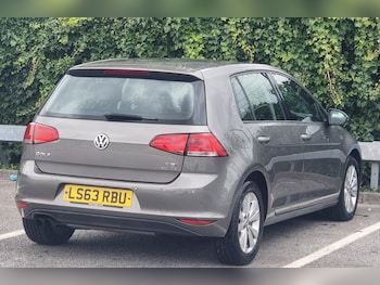 Used Volkswagen Golf 2013 for sale - 76082876: Photo 3