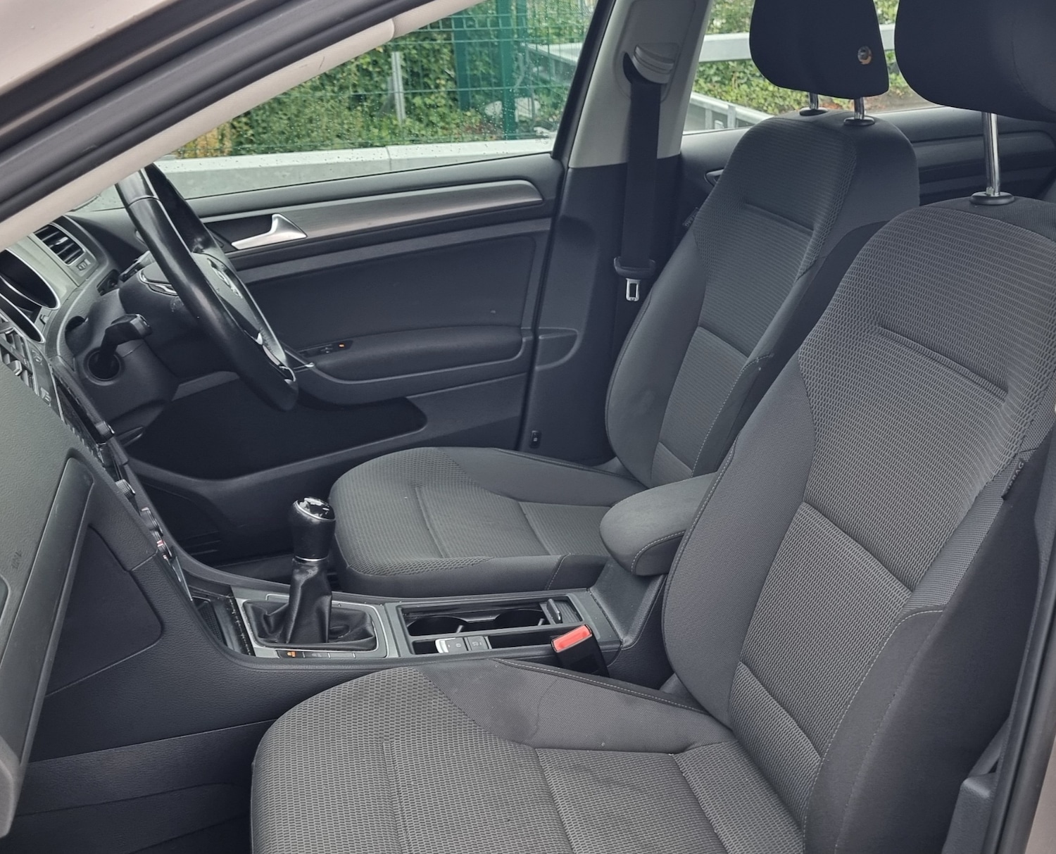 Used Volkswagen Golf 2013 for sale - 76082876: Photo 5