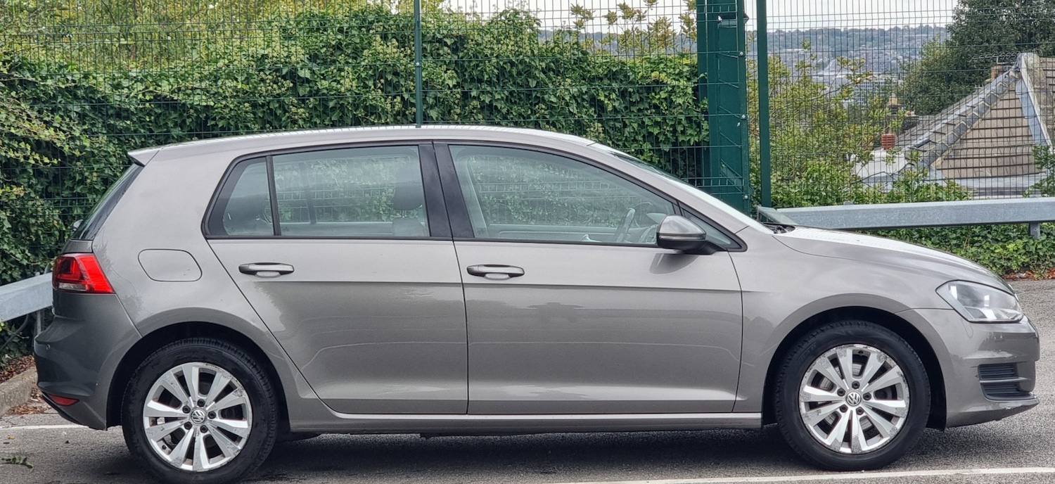 Used Volkswagen Golf 2013 for sale - 76082876: Photo 9