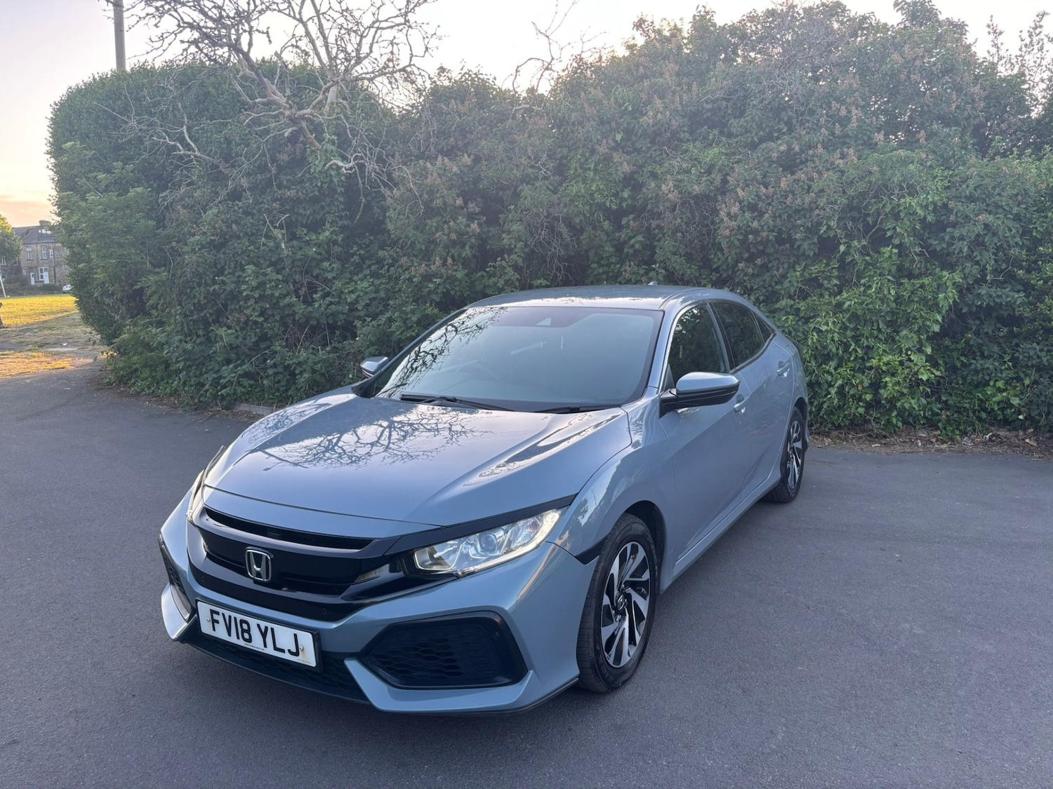 Used Honda Civic 2018 for sale - 76317506: Photo 2