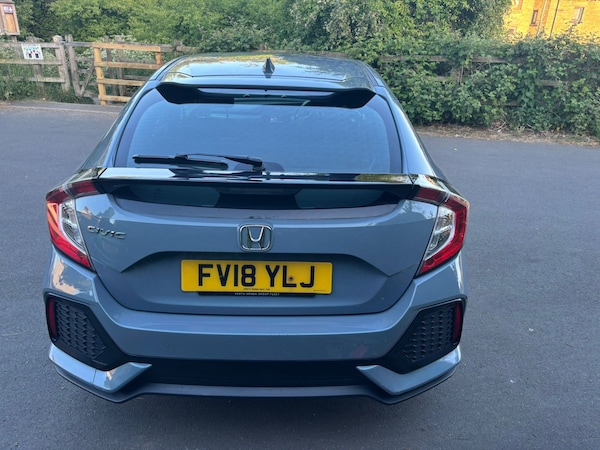 Used Honda Civic 2018 for sale - 76317506: Photo 6