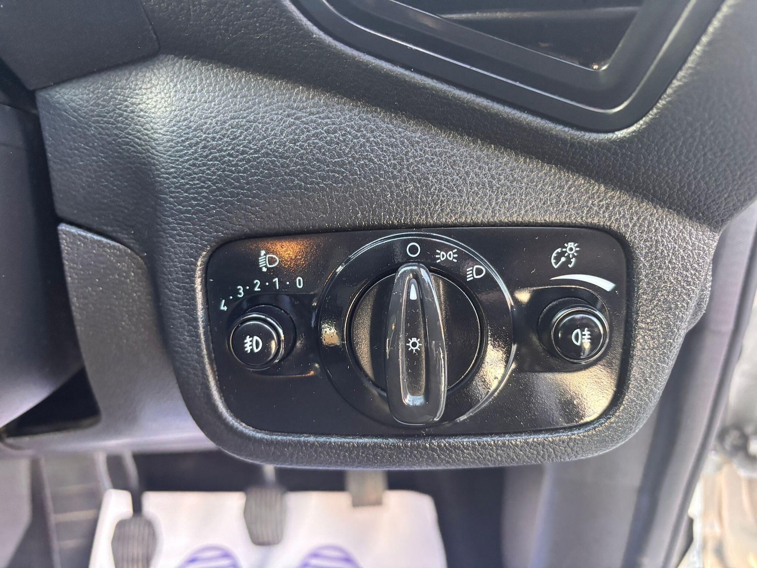 Used Ford C-Max 2015 for sale - 78046880: Photo 34