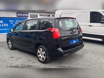 Used Peugeot 5008 2011 for sale - 78561567: Photo