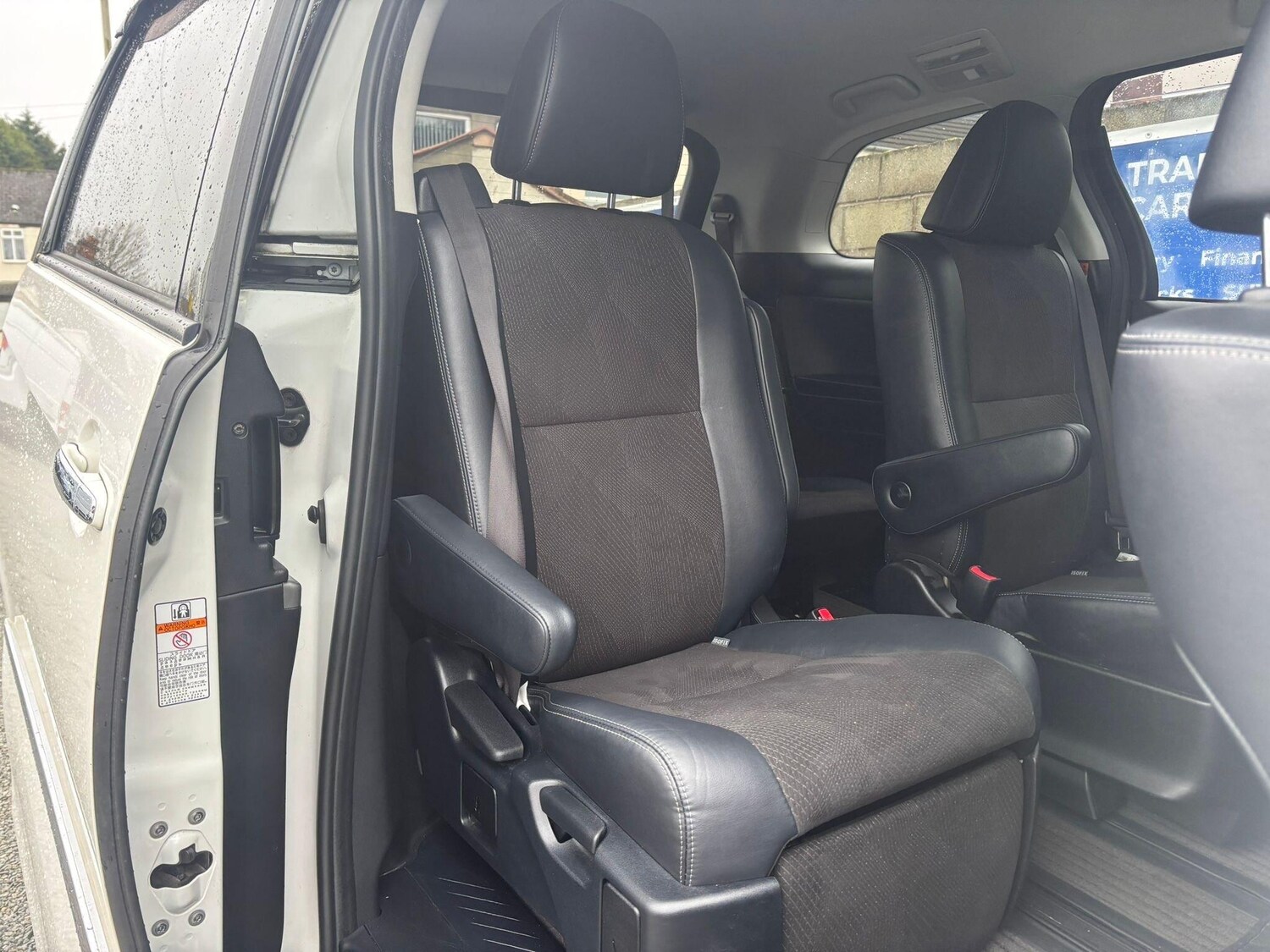 Used Toyota Estima for sale - 77586742: Photo 21