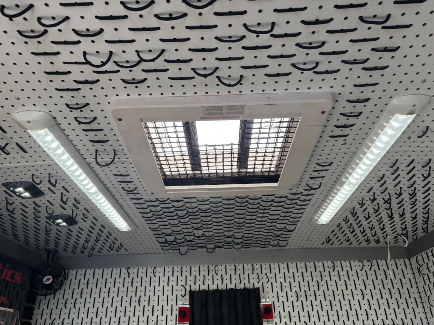 Used Mitsubishi Canter for sale - 77586105: Photo 24