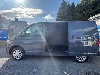 Used Volkswagen Transporter 2022 for sale - 77738118: Photo