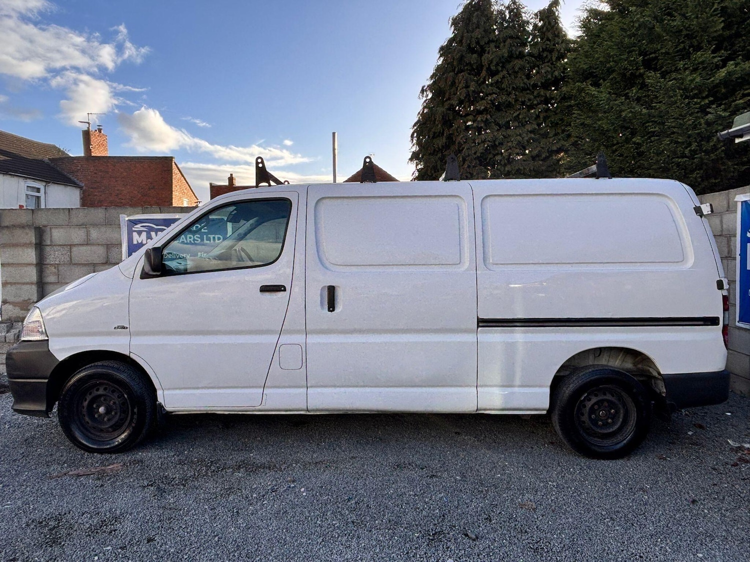 Used Toyota HiAce 2010 for sale - 77637854: Photo 13