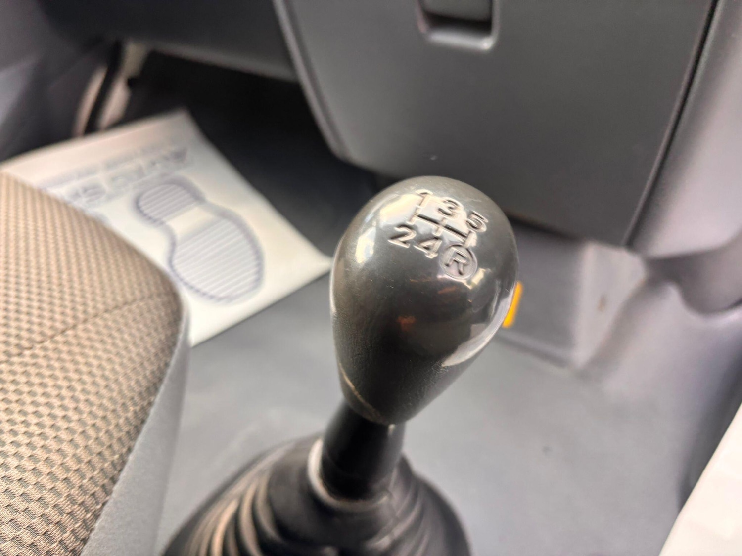 Used Toyota HiAce 2010 for sale - 77637854: Photo 24