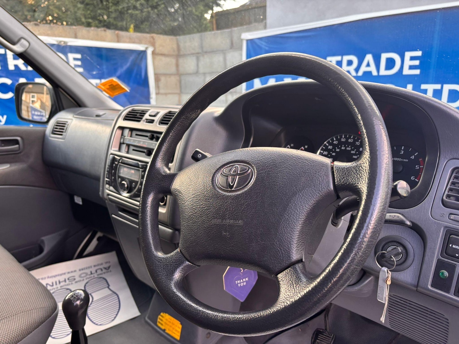 Used Toyota HiAce 2010 for sale - 77637854: Photo 25