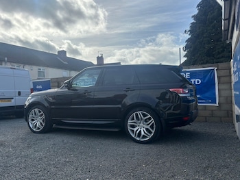 Used Land Rover Range Rover Sport 2015 for sale - 77658006: Photo