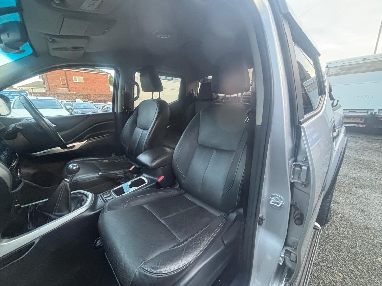 Used Nissan Navara 2017 for sale - 77637486: Photo 33