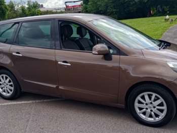 2010 (60) - 1.5 dCi Privilege TomTom 5dr