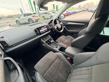 Used Skoda Karoq 2025 for sale - 77225852: Photo