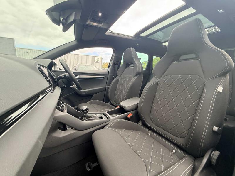 Used Skoda Karoq 2025 for sale - 76097256: Photo 2
