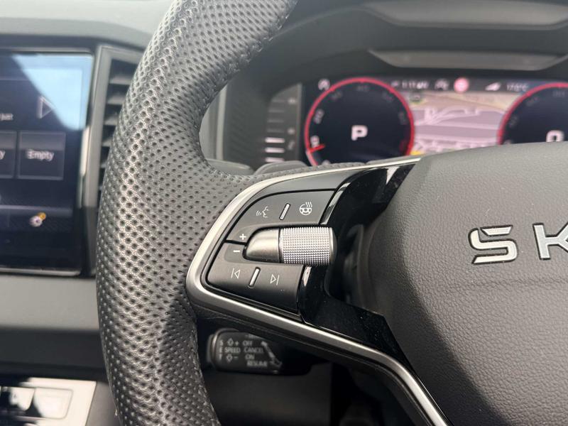 Used Skoda Karoq 2025 for sale - 76097256: Photo 29