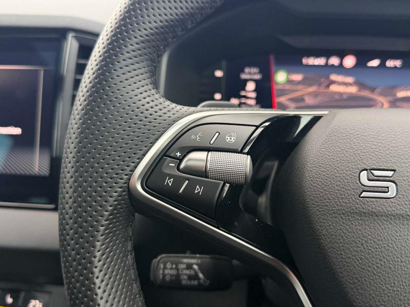 Used Skoda Karoq 2025 for sale - 77493317: Photo 35