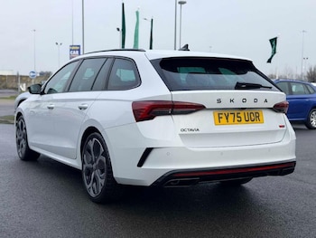 Used Skoda Octavia 2025 for sale - 76782408: Photo