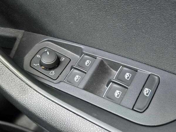 Used Skoda Karoq 2018 for sale - 75613680: Photo 37