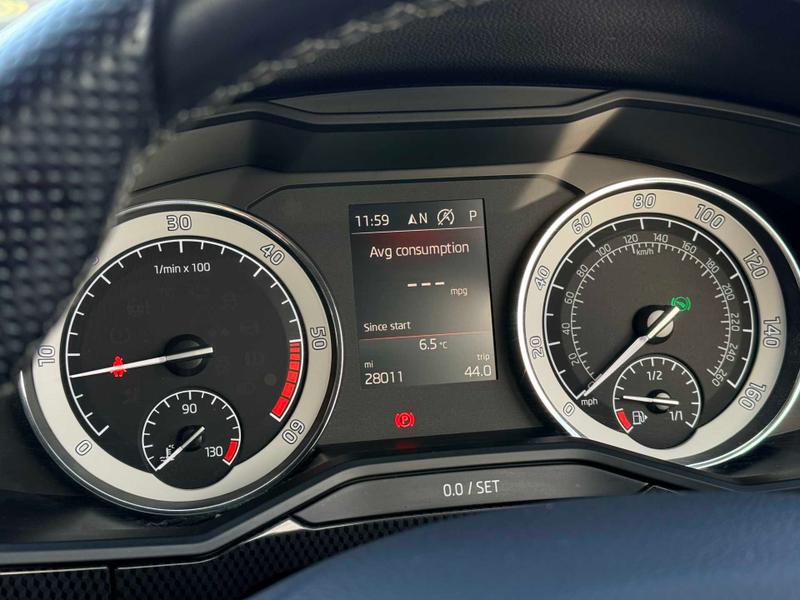 Used Skoda Superb 2019 for sale - 76850946: Photo 35