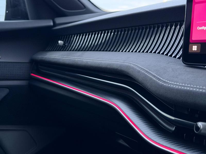 Used Skoda Superb for sale - 77447442: Photo 35