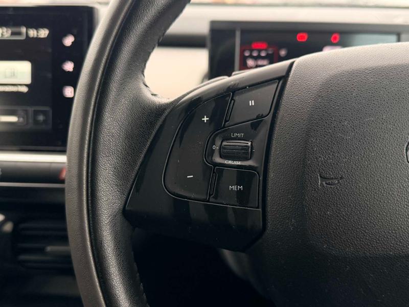 Used Citroen C4 Cactus 2017 for sale - 77638840: Photo 35