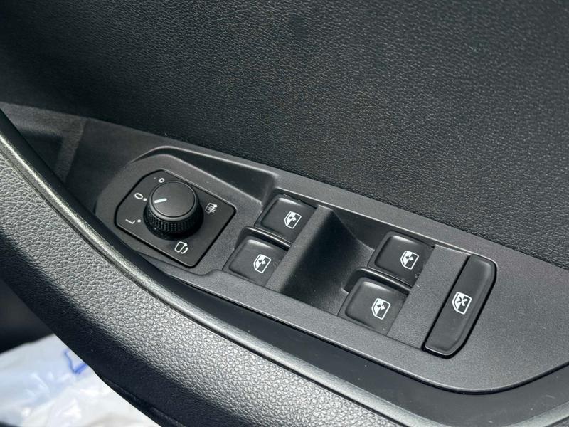 Used Skoda Karoq 2023 for sale - 76744350: Photo 33