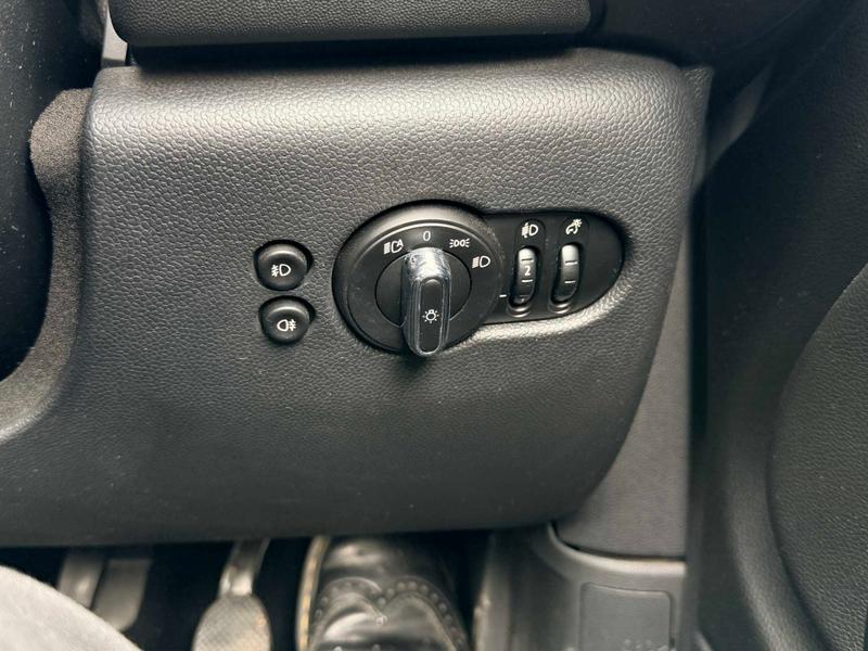 Used MINI Convertible 2018 for sale - 78001239: Photo 31