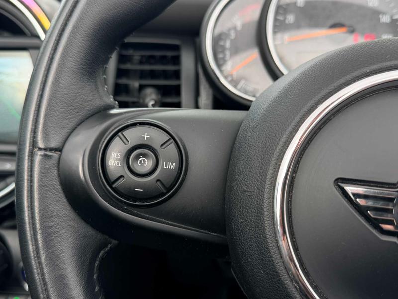 Used MINI Convertible 2018 for sale - 78001239: Photo 35