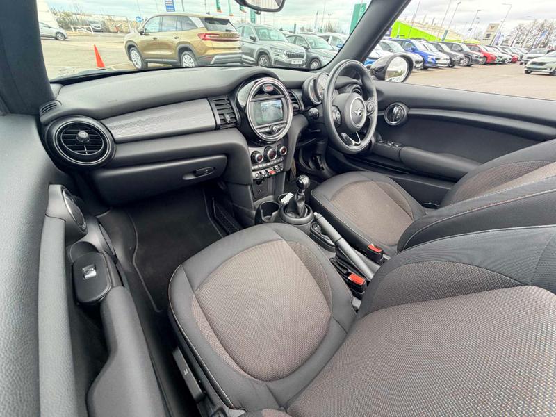 Used MINI Convertible 2018 for sale - 78001239: Photo 39