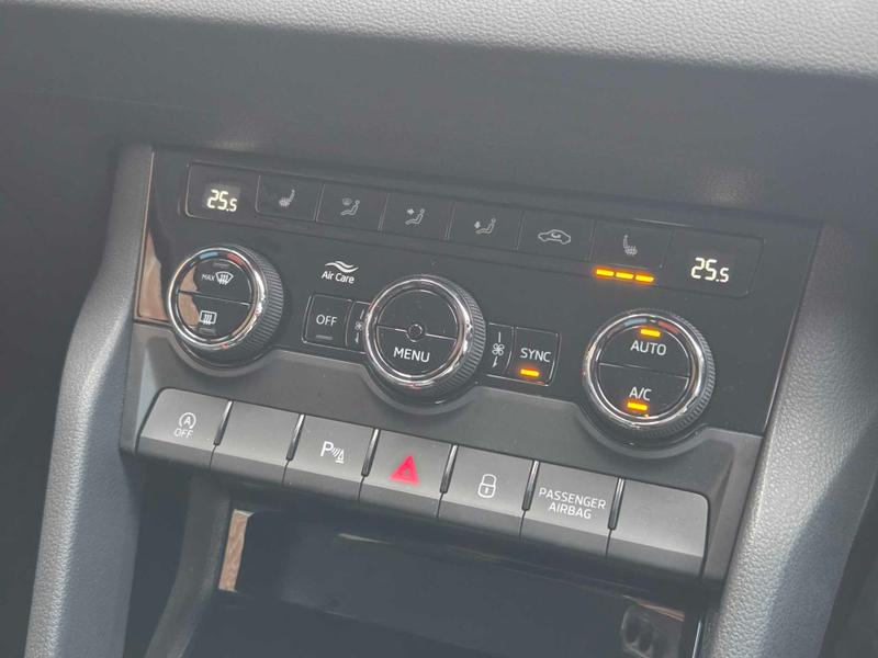 Used Skoda Karoq 2025 for sale - 77665792: Photo 33