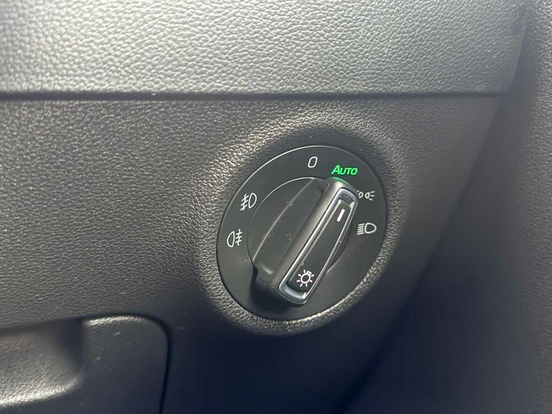 Used Skoda Karoq 2021 for sale - 76738886: Photo 33