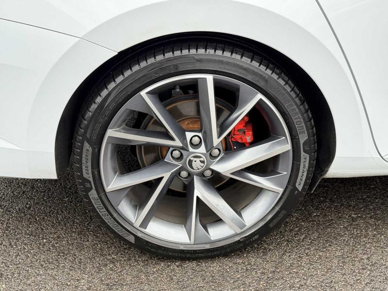 Used Skoda Superb 2020 for sale - 76338304: Photo 11
