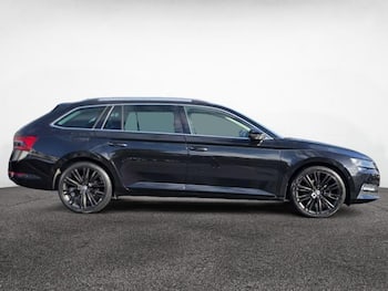 Used Skoda Superb 2021 for sale - 79802800: Photo