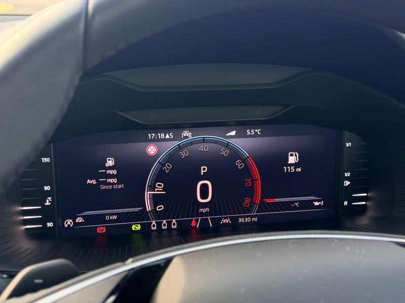 Used Skoda Karoq 2025 for sale - 78109531: Photo 38