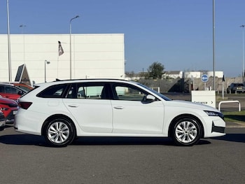 Used Skoda Octavia 2024 for sale - 76154210: Photo